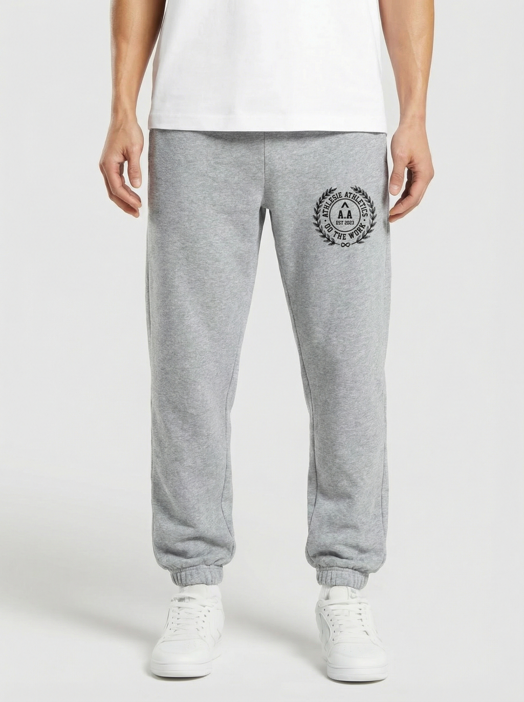 Essential Crest Sweatpants Grey