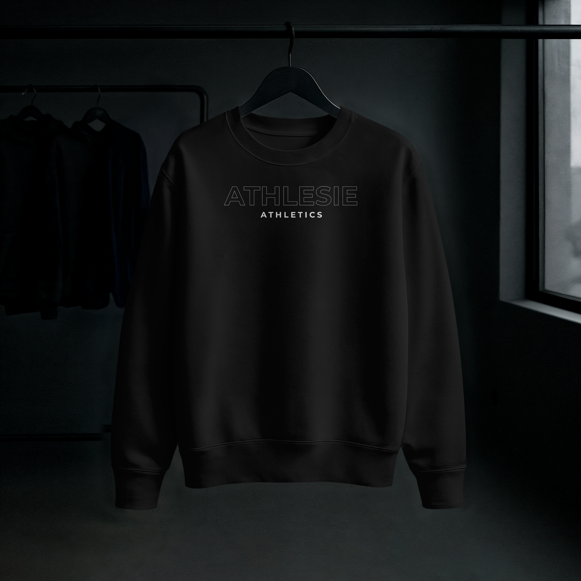 Essential Pull Over Black
